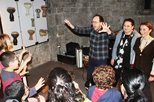 Des ateliers d’art-thérapie et de musique !