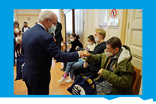 Le maire d'Antibes remercie les jeunes de l'IME pour leurs marches responsable
